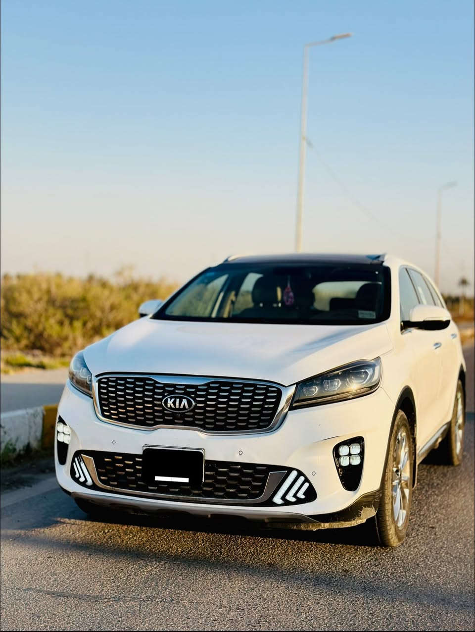 السلام عليكم 
للبيع سورنتو 2020 خليجي كفاله عامه 
فول موصفات للاخير 
محرك 6 سلندر . بانوراما 
السعر 245
📍مكان السياره بابل 
***********
سياره بيها ملاحضه بسيطه راسلني واتساب او على خاص ادزلك سونار
