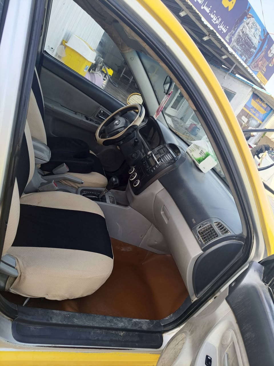 السلام عليكم  كيا سبكتره للبيع ٢٠٠٩ أمريكيه حادثهه جاملغ امامي بدون دواخل   كير مكينه كفاله مكاني كربلاء
السعر : 78وبيه مجال قليل 
الرقم***********
