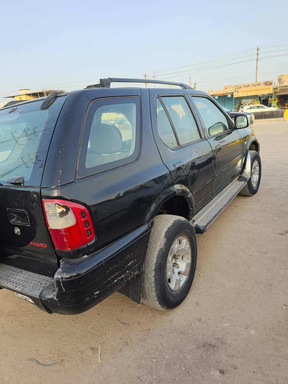 السلام عليكم 
اسوزو مديل 2000 سنويه منتهيه مصبوغه جماليه بدون ضربه محرك vvt التبريد عوزه بس كمبريسر منضومه كامله كهربائيات شغاله السعر 45 وبي مجال المكان البصره القرنه رقم الهاتف ***********
