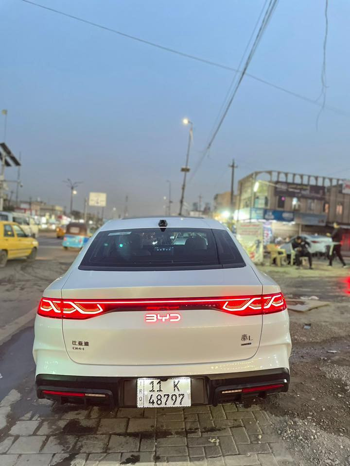 السلام عليكم BYD كن ايل فول مواصفات ماشيه 4000  km
1- كامره اماميه خلفيه 360 درجه
2- سقف بنراما
3-دخول ذكي
4-اشاير بالمري +ترحيب
5- حساسات خلفيه 6 + اماميه 6
6-كرسي كهرباء 
7-  كشنات جلد
8-ثلاث انضمه قياده
9-قطعتين تبريد
10-داشكام امامي خلفي 24 ساعه
11- اكثر من 10 كامرات خارج السياره
12-رادار
السعر 25 ونص (خمسه وعشرون مليون ونصف)

اي استفسار خاص او على الرقم
بغداد/ البنوك 
***********
