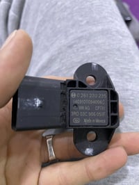 � حساس إيرفلو (MAF) أصلي BOSCH للبيع 📌 رقم القطعة:   • BOSCH 0 261 230...