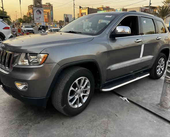 سلام عليكم   جيب 12لاريدو وارد أمريكي أكلين بدون حادث بدون قطرة صبغ رقم بغداد تحويل ثاني يوم  محرك 3600 بدون ادوانز كير او محرك كفالة كهربائيات كفالة بدون جطل كل شغال منظومة زنون عالي ناصي بلوجكترات تبريد قطعتين تحكمات جهتين شاشة ً+كامرة صدر جديد ويل 18 نظام ايكو قتصادي مانع التزحلق فتحة نظامية الفيت بم يعني ميحتاج اتنزل تانكي بصمتين تشغيل عن بعد مكان السيارة بغداد السعر 170 او بيها مجال بسيط الاستفسار ***********
