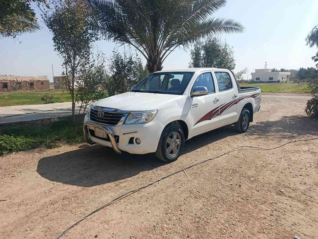 سلام عليكم تويوتا هايلوكس 
موديل 2014
شاصي 19
رقم ديالى 
للاستفسار الاتصال على الرقم التالي ***********
