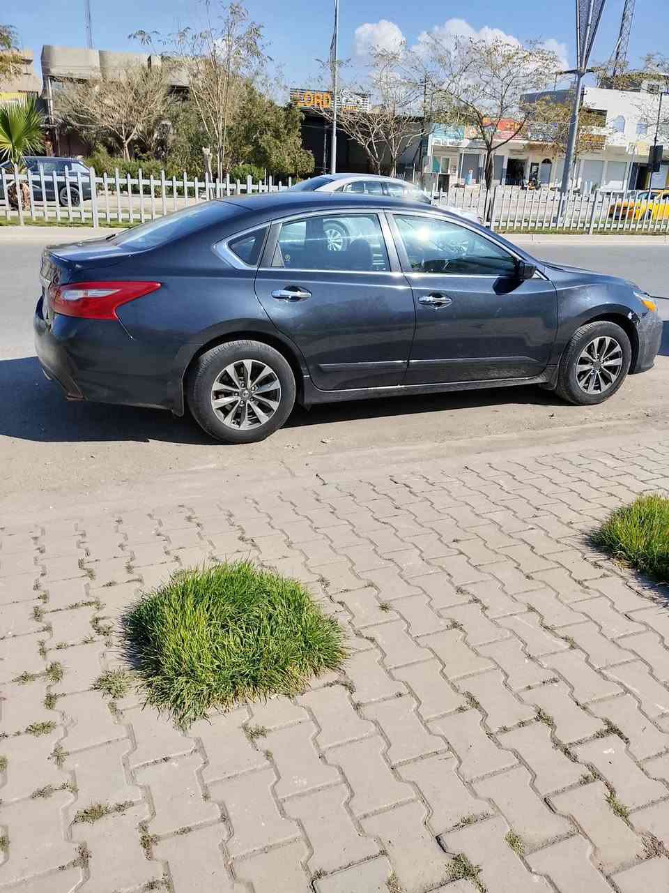 سيارة التيما للبيع
الموديل 2018 s
ثلاث قطع تبديل واحدة في امريكا واثنين يمي تم تبديله
مواصفاتها معروفة للجميع
ماشية 80 مايل
السعر 110 ورقة
ت /***********
