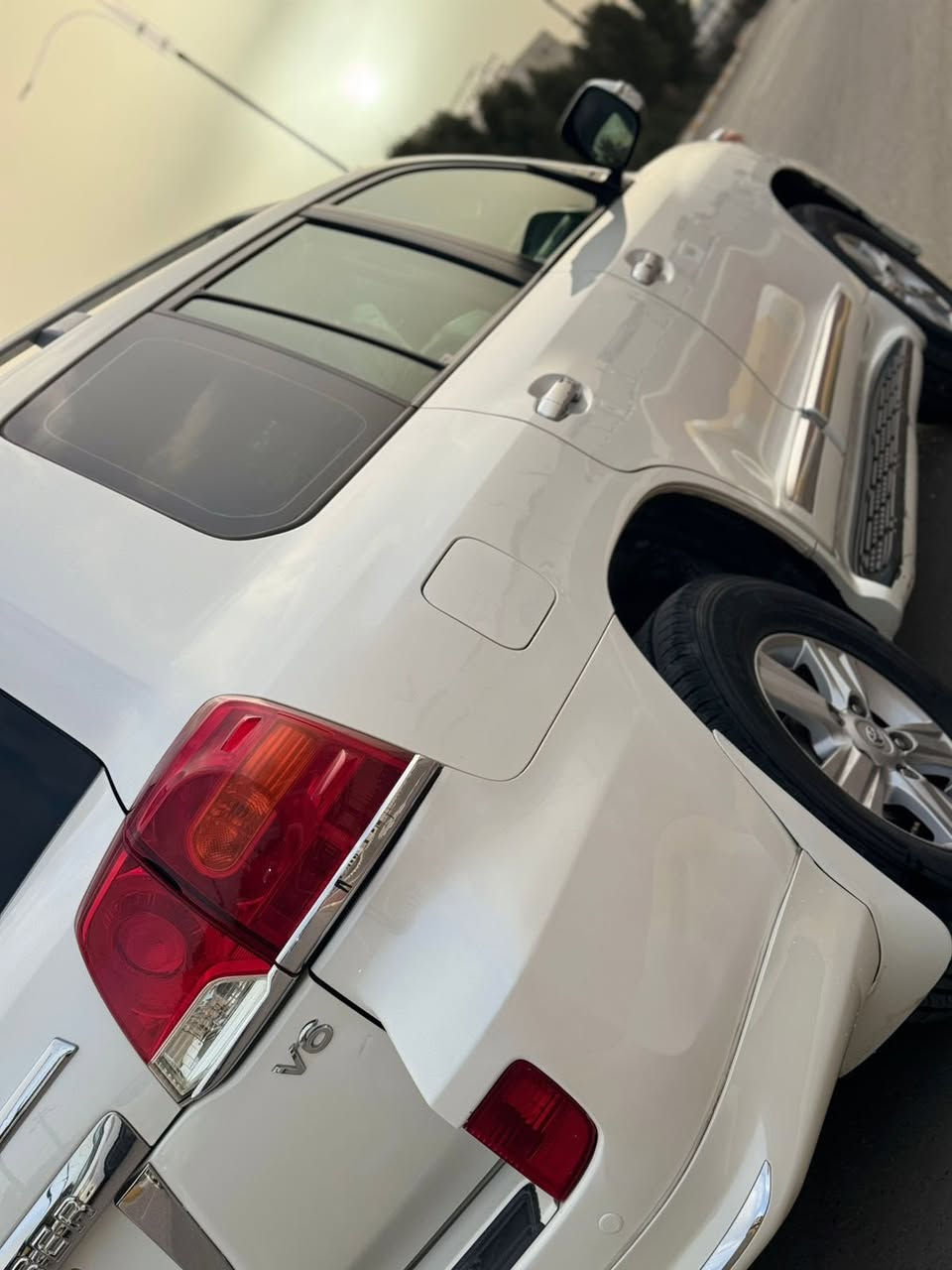 السلام عليكم  للبيع
لاند كروز GXR موديل  2012 فطيم  V6 رقم بغداد  فول مواصفات مواصفات الفطيم معروفه
  سيارة جديدة على ايد وحدة على وضع الشركة
 السيارة كفاله
السعر 345
المكان الرمادي 
للاستفسار   ***********
