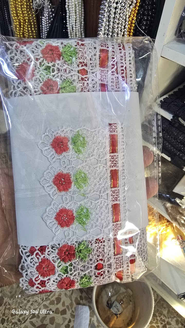 البعض من بضاعة المحل 
العنوان كميرا جامع ابو الزهراء مجاور سنتر كميره تتوفر خدمه توصيل 
*********** فقط واتساب 
تصليح كافة انواع مكائن الخياطه 🧵🪡
