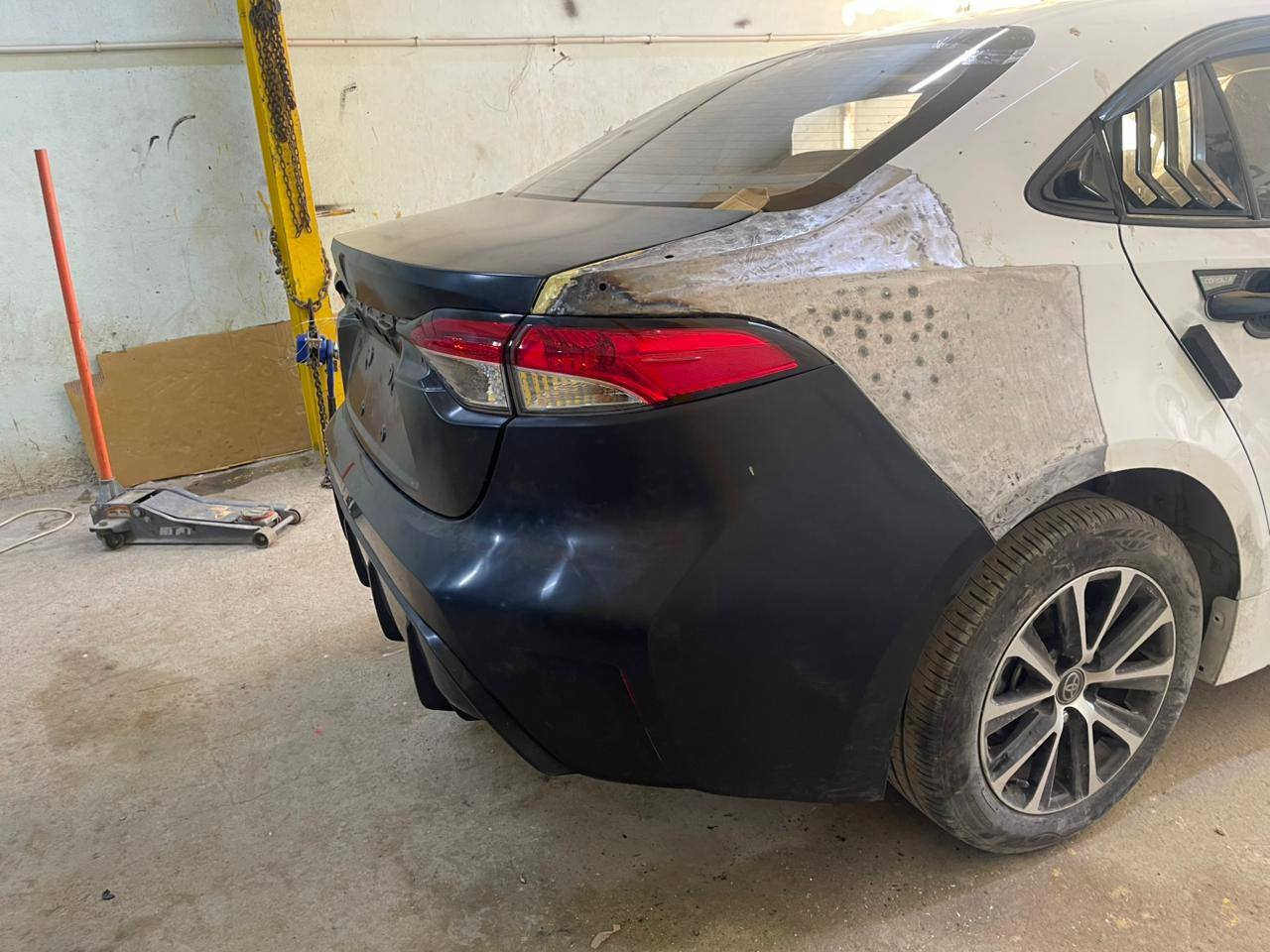 للبيع
كورلا 24 فول مواصفات للاخير 
مكينه 1800 هايبرد 
 هذه حدثه بدون صبغ علئ وضعيته ابيع بس هذه الحدث والباقي مكفول
ماشيه 6000 كيلو 
كير مكينه حداديه كهربائيات و بطاريات الهايبرد كفاااله 
رقم بغداد سنويه جديده وهزه جديده غرامات صفر تحويل ثاني يوم 
مكاني بغداد حي اور
سعره 133وبيها مجال 

***********
