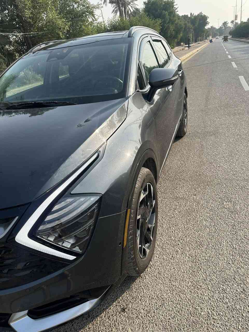 ‏كيا سبورتاج  موديل2024 – وارد أمريكي
محرك-2500
‏اللون: رمادي غير محدد

‏الفئة:Sx برستيج 

‏المواصفات:

‏• سقف بانوراما

‏• بصمة تشغيل

‏• مقاعد جلد

‏• مقاعد تدفئة وتبريد

‏• المقاعد الأمامية كهرباء (الاثنين)

‏• ذاكرة مقاعد (Memory)

‏• رادارات أمامية وجانبية

‏• نظام تحديد المسار

‏• نقاط عمياء

‏• هيترات بالمرايات الجانبية (ضباب)

‏• نظام قيادة ذاتية

‏• بريك تلقائي

‏• 5 كاميرات 360 درجة

‏• جنطة خلفية كهرباء

‏• شاشات ديجتال متصلة

‏• إضاءة داخلية LED

‏• ليدات أمامية وخلفية

‏• Android Auto

‏• Apple CarPlay

‏• شحن لاسلكي
فور ويل

‏• تبريد ثلّاجتين

‏الممشى: ١٤ الف ميل
وبعد هواي مواصفات 

‏ملاحظة:

‏السيارة حادثها خفيف (تبديل جاملغ + صبغ بنيد من امريكا )
السعر:215 وبيها مجال

‏الموقع: ميسان 

‏رقم الهاتف: ***********

‏
