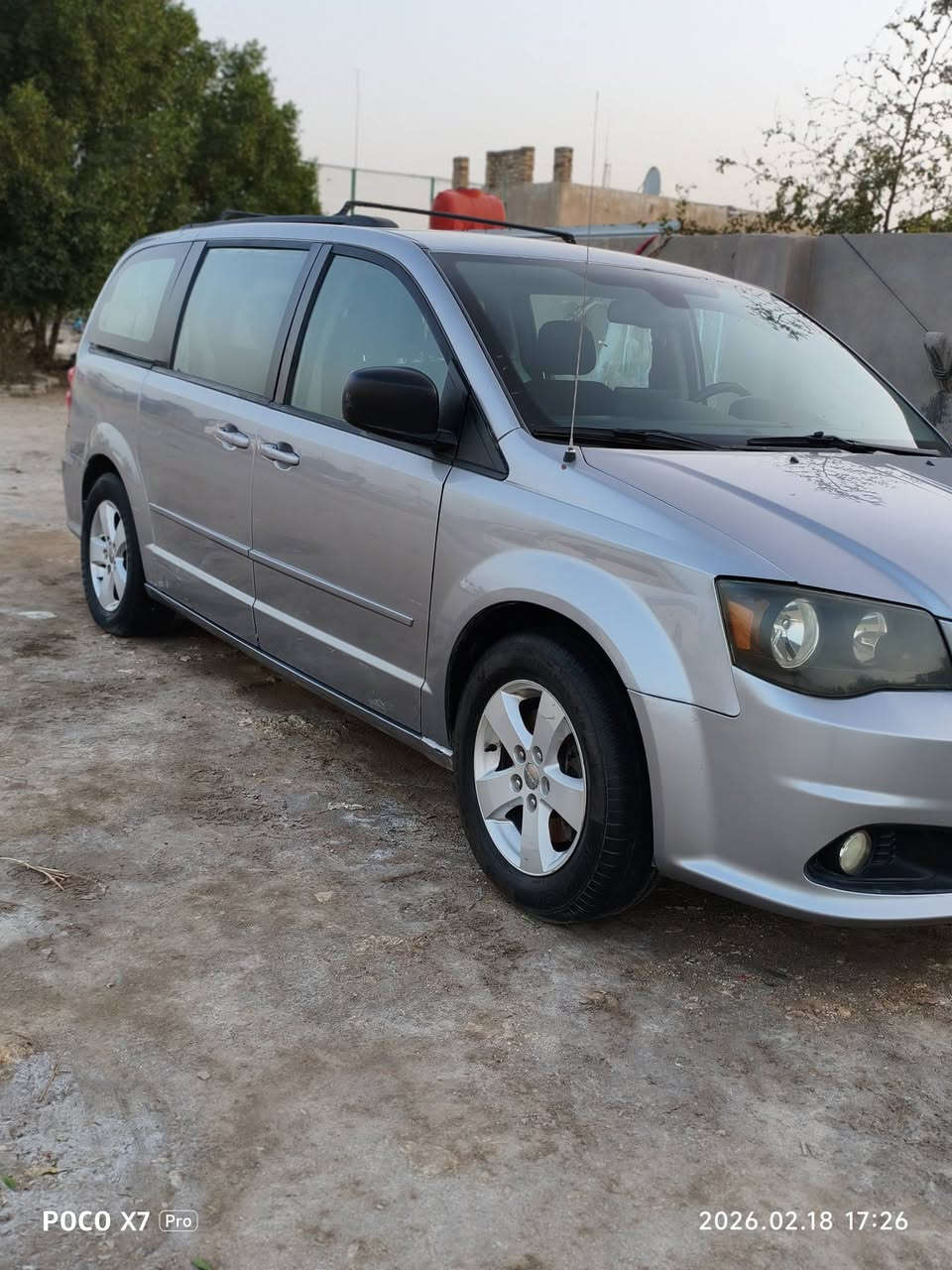 دوج كرفان للبيع 2016في آيبي تبريد 3 قطع مكينه وكير خير من الله سياره جديده
وبيها منضمومه غاز ابو 80

حادثها موجود بل صور مكان السياره الديوانيه الحمزه الشرقي السعر 165 وبيها مجال  ***********
