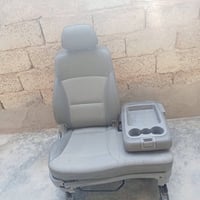 كشن • مشدود • بي مجال