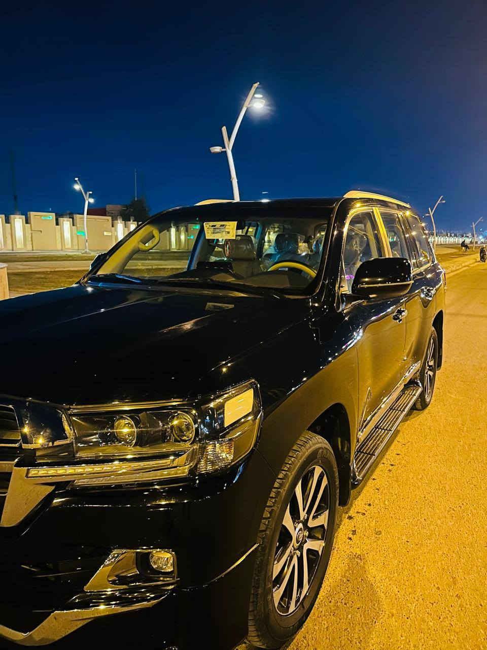 السلام عليكم
للبيع لاندكروز موديل 2019 بريم اصل  مكفول كفاله عامه  من صبغ السياره
 رقم بغداد حلو وبااسمي
محرك 4000   V6
فول موصفات 1/1
دشبول لكزز
5 بصمات أبواب لمس 
تشغيل عن بعد 
فتحه سلايت
كشن السائق 3 دكم كهرباء  
كشنات جلد 
8ايرباك 
زراكات 
مري شفط 
 بالقماره DVD
طفاية بالصدر
جنطه شفط 
ثلاث قطع تبريد 
حساس امامي 
حساس خلفي  
وباقي موصفات البريم معروفه
ماشيه 64 ألف حقيقي 
سعر السياره 517$ وبيها مجال
الاستفسار اتصل على الرقم

***********

***********
