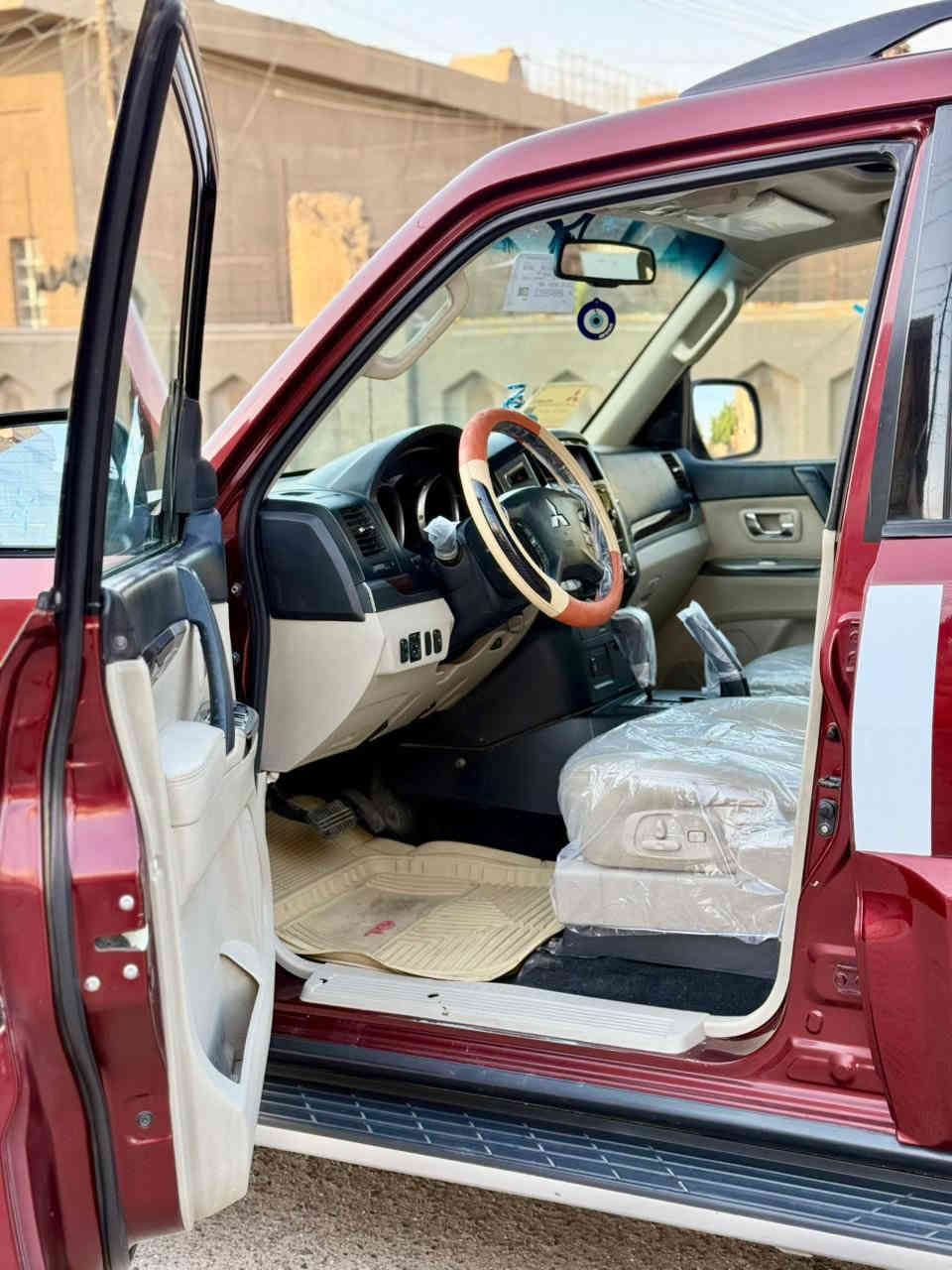 🌷ببركة الصلاة على محمد وآل محمد 🌷للبيع باجيرو 2016 لون ماروني مميز حبتور فول واحد علا واحد دمامات لايت زينون كشنات كهرباء مري شفط فول تحكمات ستيرن كشنات جلد ويل كب 20 كبير بيها صبغ ربع جاملغ وطرف البنيد سياره بالكارتون جديده ومكينه 3800 مكينه كبيره 6 سلندر و 7 راكب وثلاث قطع تبريد مركزي منفصل داخل عسلي مسكنه وكير مكفولات وبعد بيها مواصفات اكثر / مكان السيارة بغداد- الرصافه🌷🌹🌷🌹
للاستفسار الاتصال على الرقم*********** وبيه واتساب#🥀🥀
ملاحظة ⚜️ السيارة كاملة بدون اي نقص السعر 168 العنوان بغداد العبيدي فلكه حي النصر
