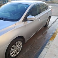 نيسان سنترا موديل 2019 بدون صبغ بس الهلال الخلفي الموجود بالصورة السعر...