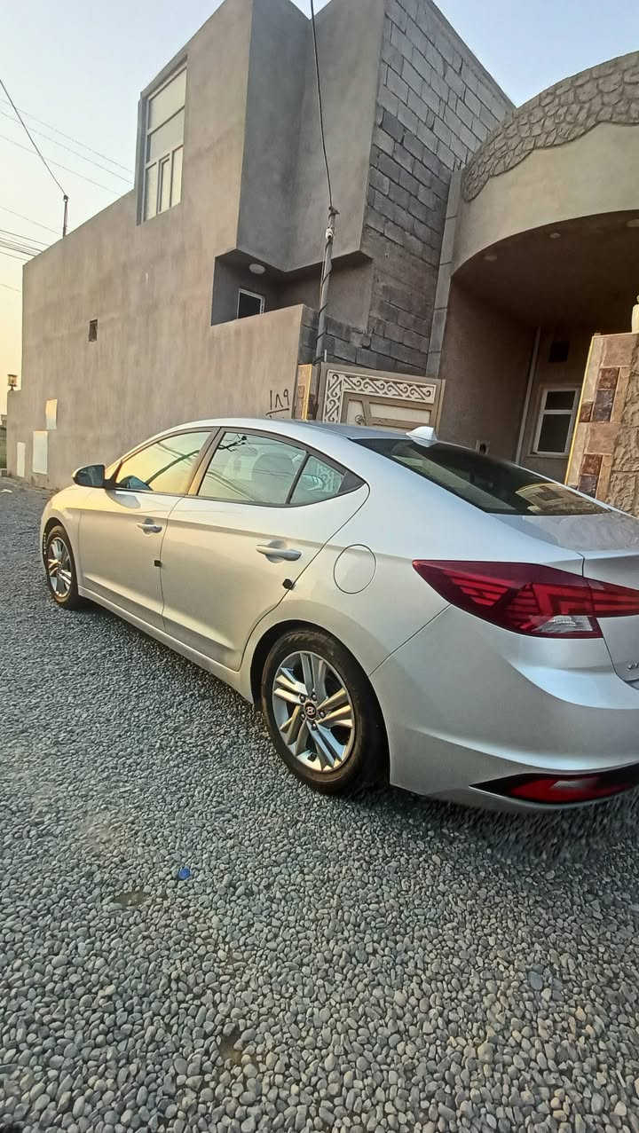 النترا 2019 وارد امريكي 
دخول كلين بيها باردين فقط 
محرك 2000 دوش
كير AT
ماشية 94 ميل
السعر 147 بيها مجال
الموقع موصل
الرقم ***********
