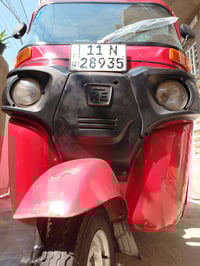 تكتك 2020للبيع العنوان الزعفرانية دور الصحة07714755913