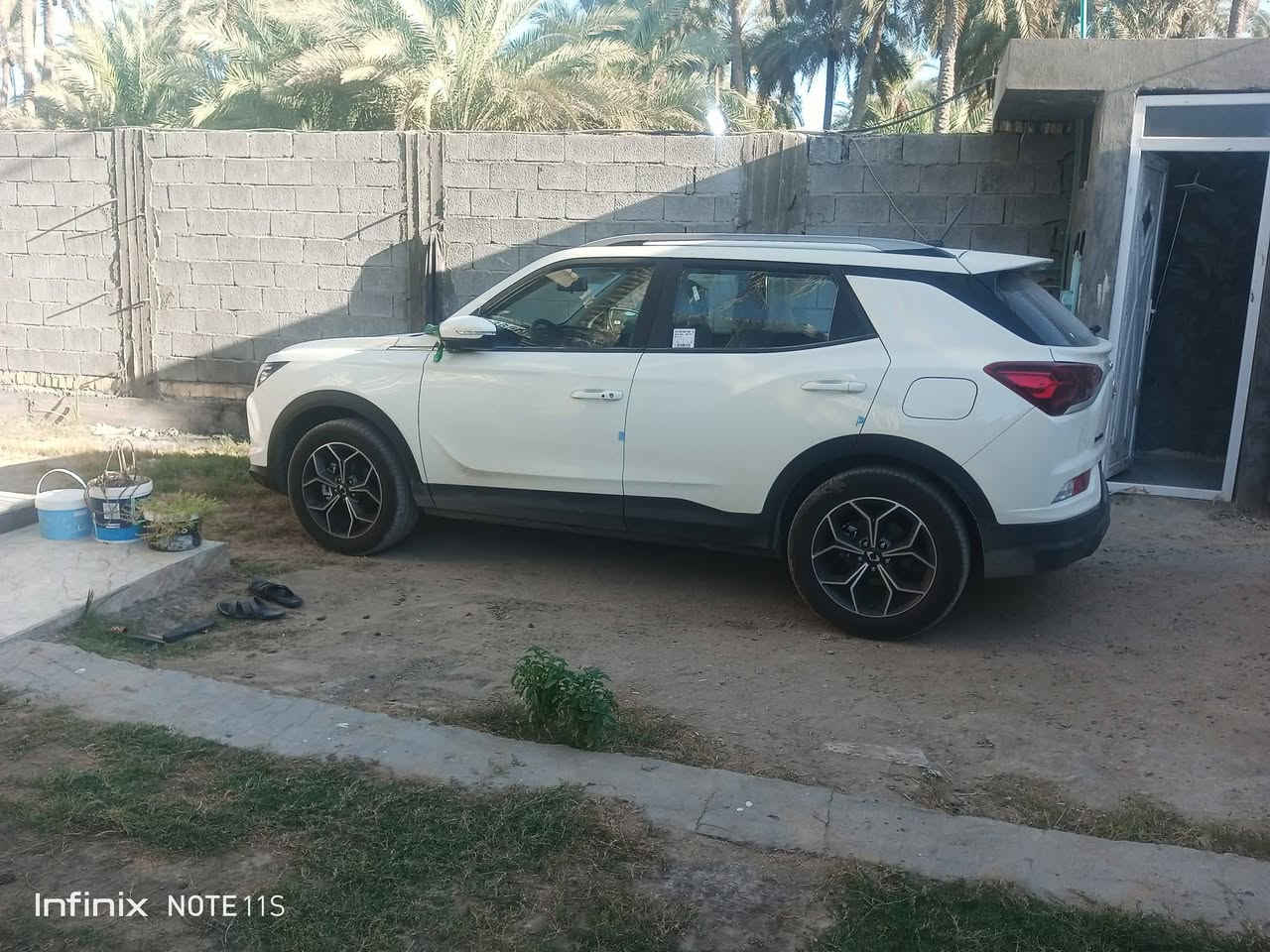 كورندو موديل 24
مكفولة كفاله عامه 
مكينه 2000
فول مواصفات 
عنوان كربلاء الحسينيه 
ماشيه 9000

سعرها 190 بيها مجال

***********
