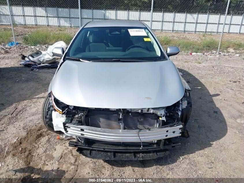 كورلا 2023 وارد امريكي
مواصفات LE 
شاشة كبيرة لمس
 كامرة 
سايد بريك دكمة  
رادار تعديل مسار 
 رادار اوتو بريك
 تحكم ستيرن
 اوتو هولد
 نظام ECO
 لايتات زنون 
مانع انزلاق
مرقم انبار جديد 
سيارة كلش نظيفة 
حادثه دعاميه بدون ايرباك   
السعر 140$ 
‏‪***********
مكاني الرمادي