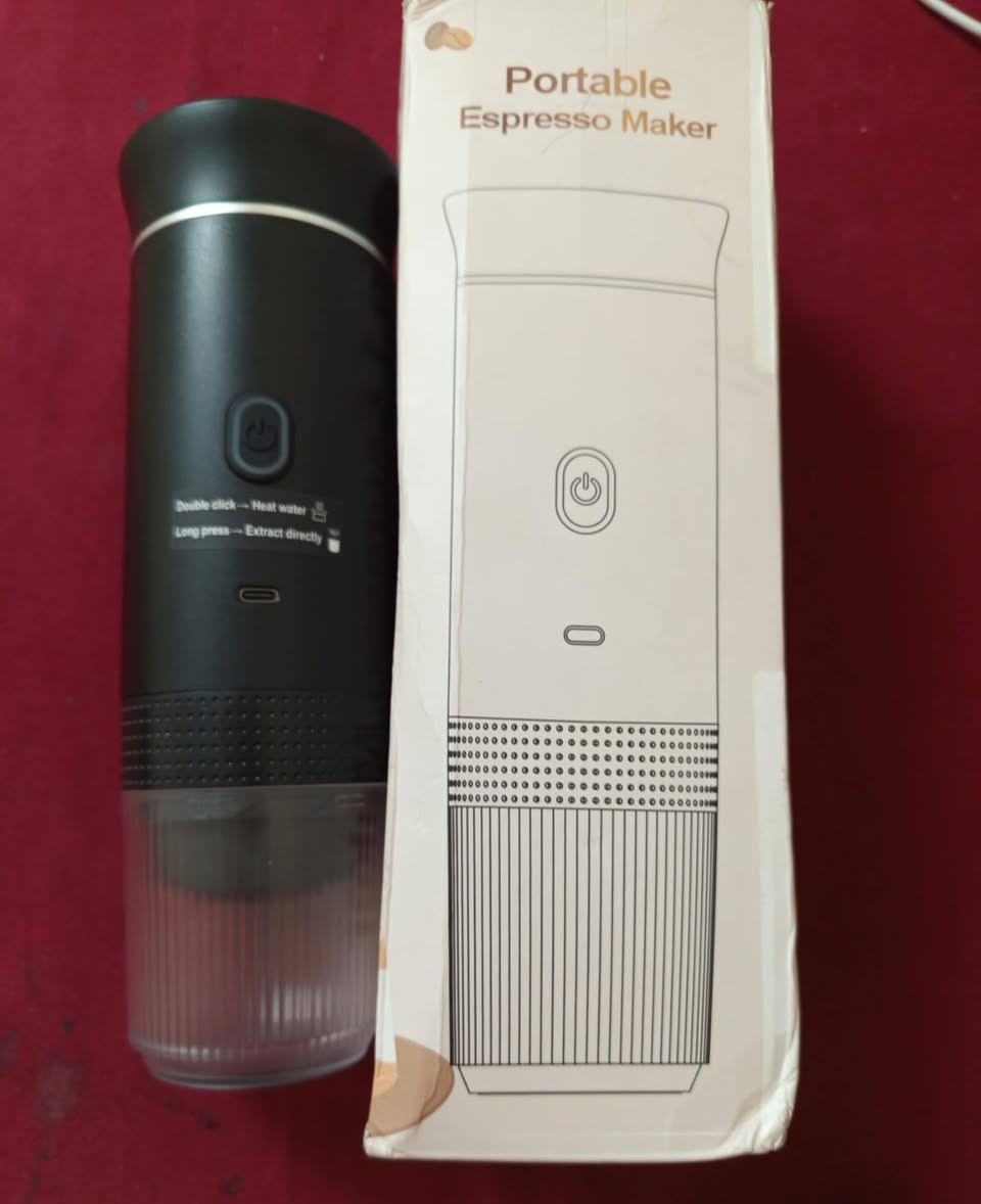 المنتج: ماكينة قهوة محمولة
المواصفات

تعمل بالبطارية (قابلة للشحن USB)

زر واحد للتحكم:

ضغطتين: تسخين الماء

ضغط مطول: استخراج القهوة مباشرة

ضغط عالي (حوالي 15–20 بار)

مناسبة لكبسولات القهوة أو البن المطحون (حسب الموديل)

خزان ماء مدمج

حجم صغير مناسب للسفر والسيارة

كوب سفلي مدمج للشرب

وقت التحضير: 2–5 دقائق تقريبًا

السعر 25


**إذا كنت صاحب هذا الإعلان وتريد حذفه لأي سبب، رجاءا أرسل رسالة إلى الدعم الفني**