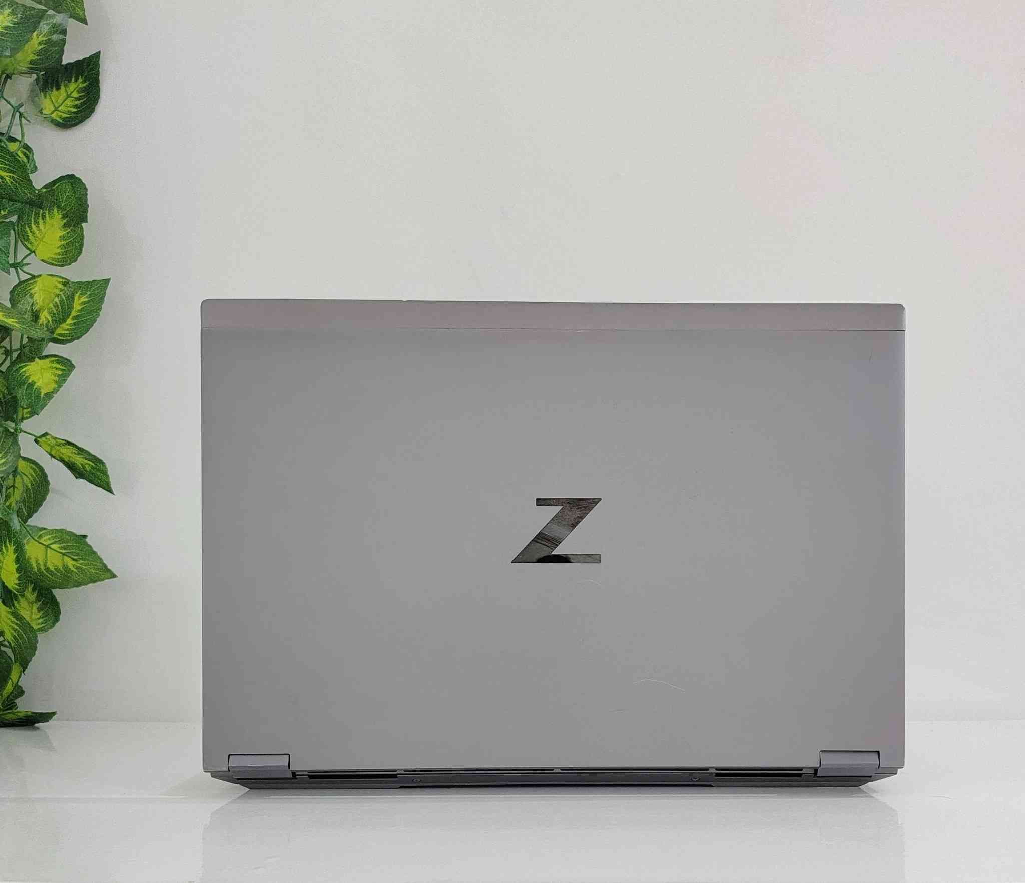 📌 للبيع: لابتوب HP ZBook Fury 15 G7

🧠 المعالج: Intel Core i7-10850H (12 نواة)
⚙️ الرام: 16 GB DDR4
💽 التخزين: 512 GB SSD M.2 (Samsung)

🎮 الرسوميات (Graphics):

Intel UHD Graphics 620 (8 GB)

NVIDIA Quadro T1000 Max-Q (4 GB)

🖥️ الشاشة: 15.6″ FHD (1920×1080)

💰 السعر: 750,000 دينار عراقي


**إذا كنت صاحب هذا الإعلان وتريد حذفه لأي سبب، رجاءا أرسل رسالة إلى الدعم الفني**