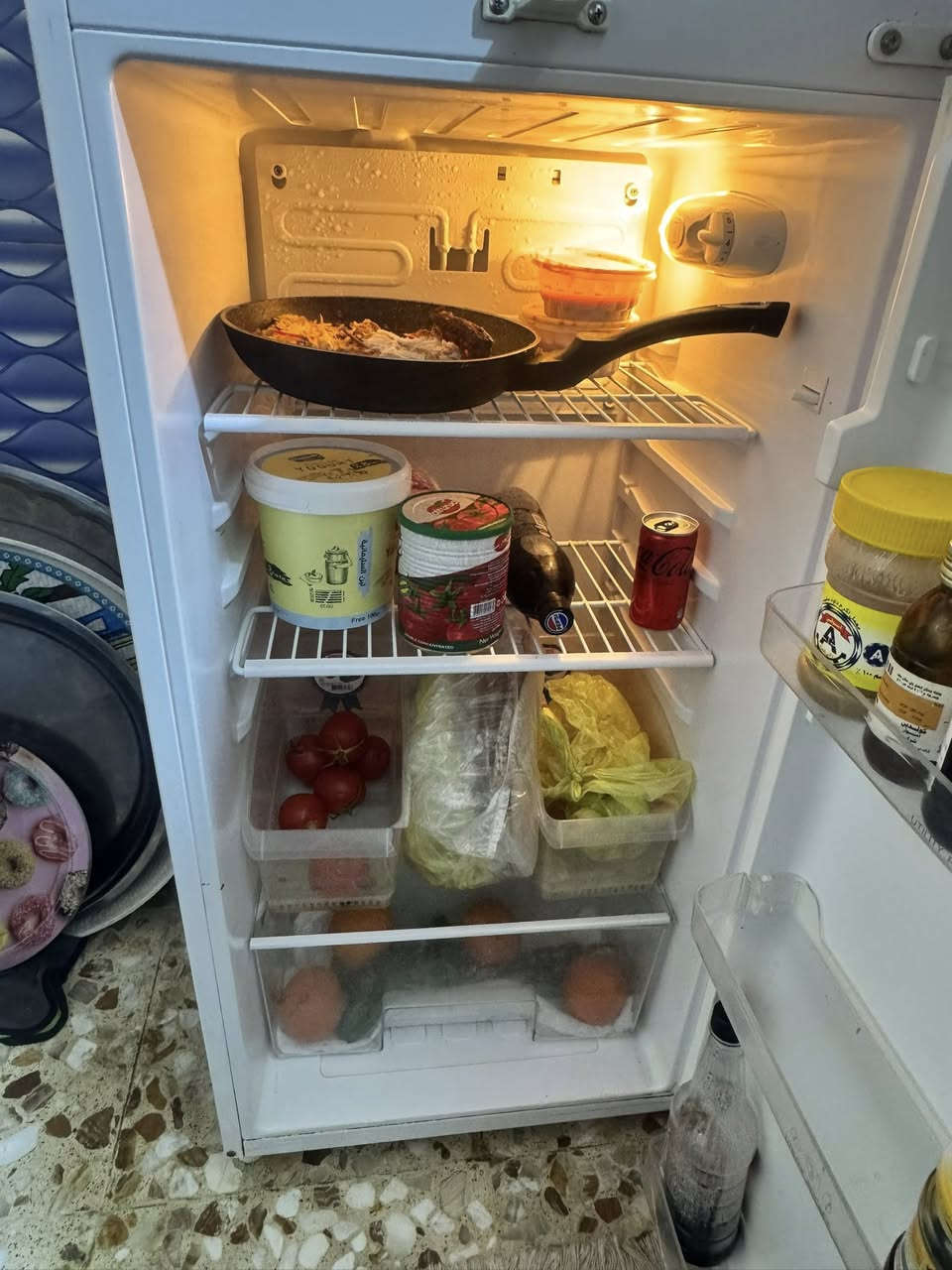 السلام عليكم 
للبيع ثلاجة نظيفة جداً، تبريدها ممتاز وما بيها أي عطل  سبب البيع اريد ثلاجة كبيرة


**إذا كنت صاحب هذا الإعلان وتريد حذفه لأي سبب، رجاءا أرسل رسالة إلى الدعم الفني**