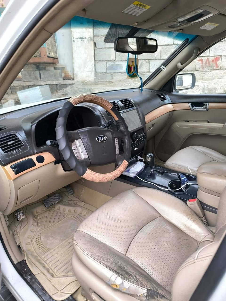 السلام عليكم للبيع مهافي2014
موصفات

فتحه

تدفئه كشنات

شاشه وكامره

تحكمات ستيرن 

كشن كهرباء

ماشيه 186

محرك 6سلندر

سياره احلى من صور بهواي نظيف كلش وميحتاج تصرف عليها كلشي 

سياره مكفوله من صبغ وضربه والبارد ومثل ما موضح بسونار مكاني ديالى جلولاء
السعر 165وبيها مجال

***********
