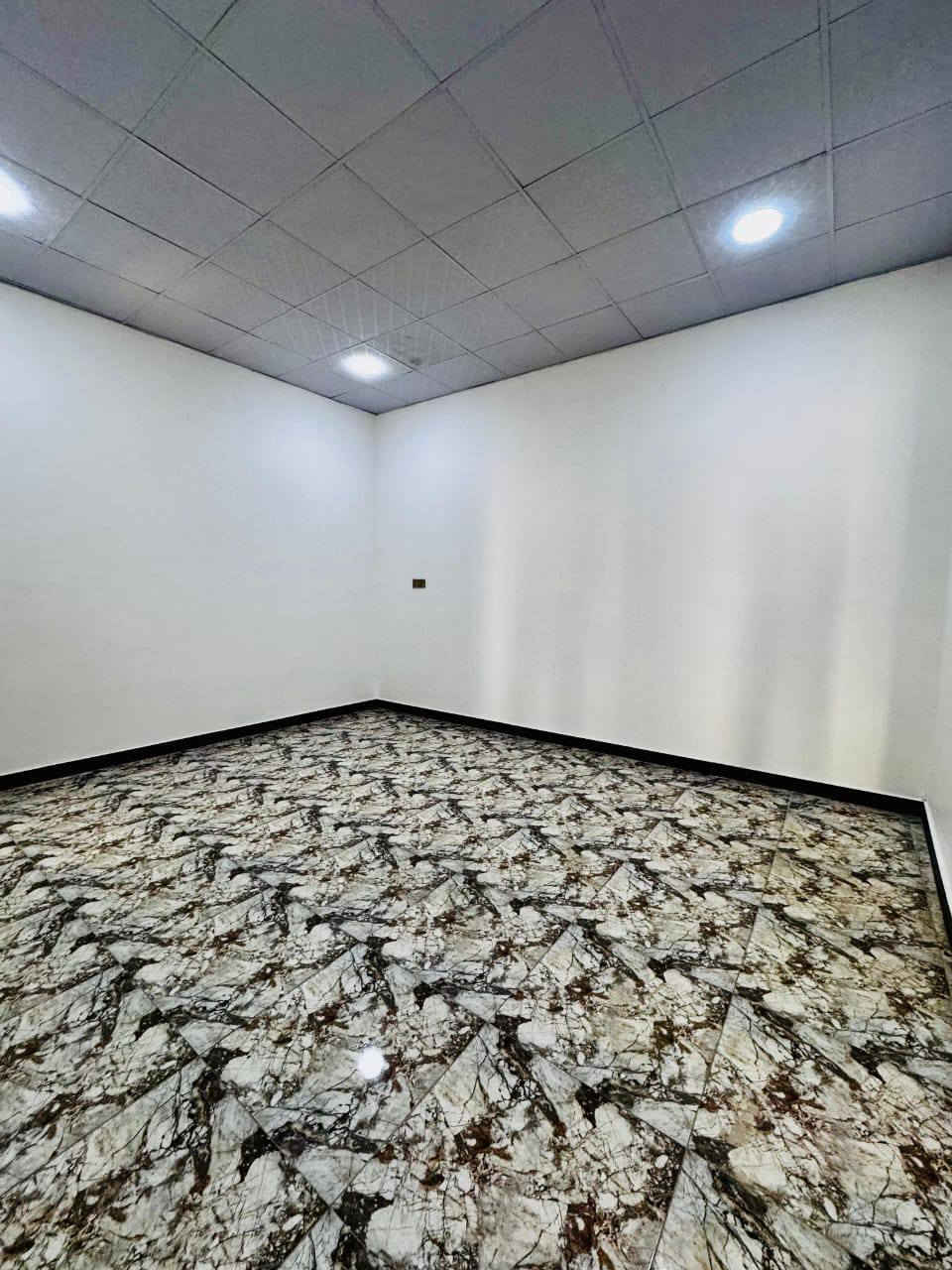 دار البيع في شط العرب الجزيرة باب الهوى مساحه 190متر سعر 78وبي مجال للاستفسار ***********
