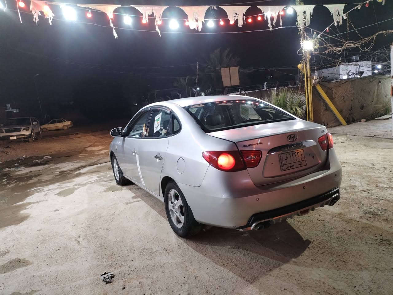 السلام عليكم سياره افانتي موديل 2009السياره جديده وجاهزه بيه قطعتين صبغ بلا ضربه قويه سياره مابيه جراد كير ومكينه وحداديه وتبريد جدد كهربائيات شغاله وجدد سياره جاهزه مال جناي السعر 88وبيه مجال الرقم ***********
