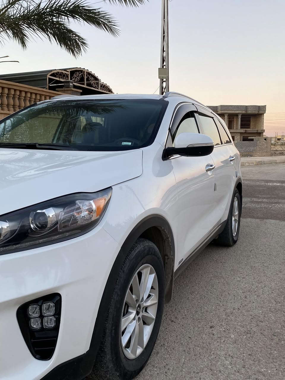 سورنتو 2019
ابيض ثلجي
 وارد امريكي 

4 سلندر،

 7راكب

 كامل مواصفات عده بانورراما داخل جلد

 بصمه 

كشن كهربائي

 شاشه 2 قطع تبريد

حساس امامي وخلفي 

كامره 

سياره كامله متكامله 

الضرر: قطعه واحده البنيد

للاستفسار: ***********
