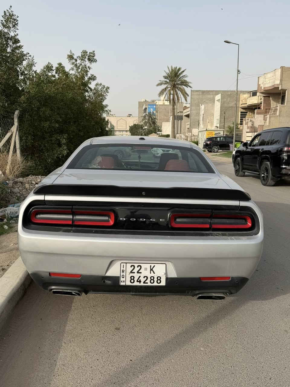 السلام عليكم
جالنجر R/T 2023 last call للبيع 
اللون رصاصي 
محرك 5700 سلندر 8 
كير و مكينة بلاد و كفالة وادامة كاملة
ماشية 31  الف وقابل للزيادة 
كشنات حضن و كهرباء 
شاشة وسط 
السيارة اصل بدون اي برمجة 
بدون ايرباك بدون دواخل 
مرقمة اربيل تحويل مباشر باسمي
السيارة بيهه نواقص بسيطة ما سويتهن لان مجال ماكو
السعر 22500
مكان السيارة بغداد اليرموك او السيدية
للتواصل *********** و متواجد على الفيس
