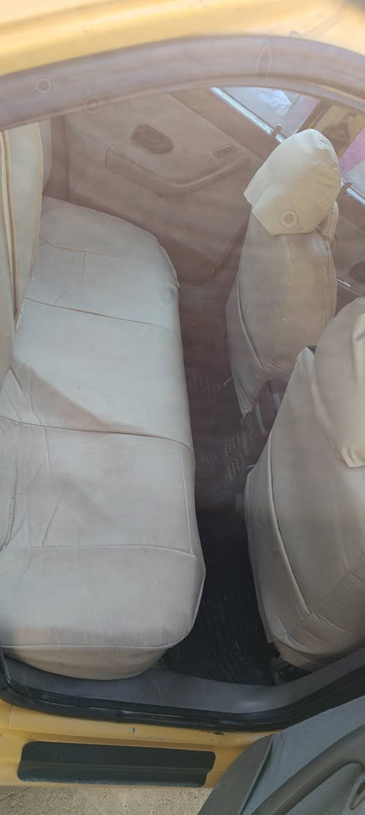 سمند للبيع .. 2012 رقم دولي مصفرة هيئة وغرامة صبغ بيها باب وجاملغ . صاحبها ابغداد اريد تحويل . سعر 30 مكان السيارة موصل لاي استفسار اتصل وتدلل ***********
