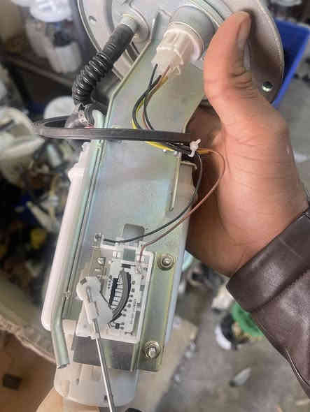 عبوة فيت بم سوناتا مقدس امريكي حاويه اصلي 
تفصيخ اصلي سوناتا كامله 
***********
*********** 
عنواني واسط كوت توصيل موجود
