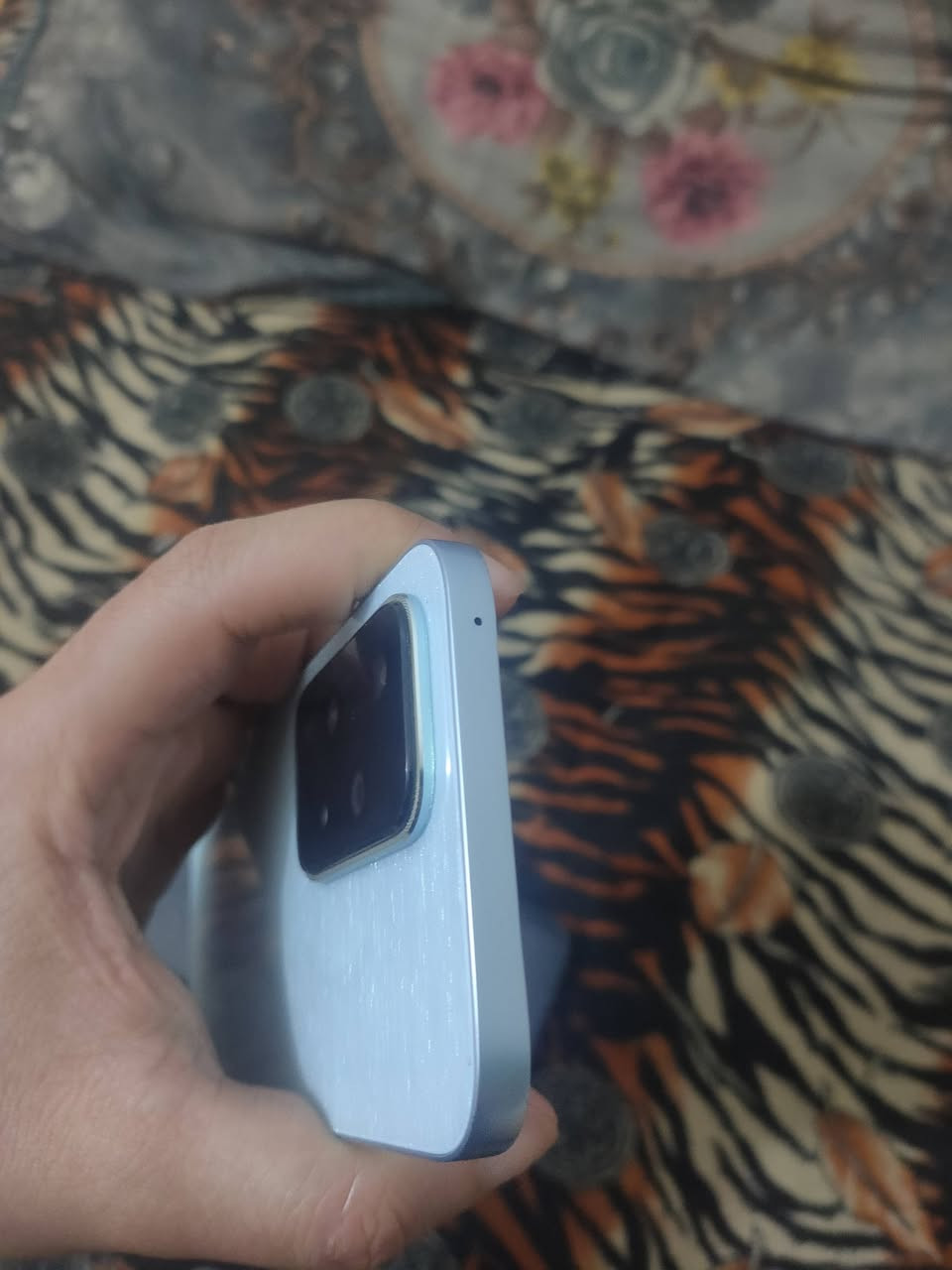 هونر 200 لايت اخو الجديد
للبيع 175 الف
***********
