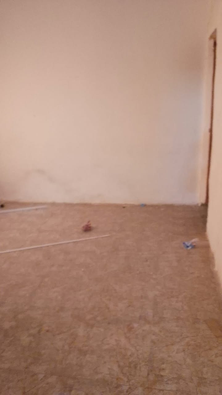 السلام عليكم بيت للييع مكانه ب ابو الخصيب حمدان يم معمل بلوك الشيخ كهرباء +ماي كامل مساحته80 بي غرفتين ومطبخ وصاله وصحيات داخليه وخارجيه السعر 19 وبي مجال  نوع العقار طابو زراعي سند 25للتواصل واتس اب شريحه ***********
