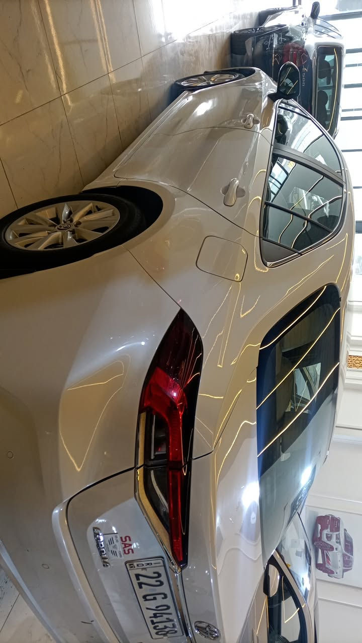 كورلا 2024 خليجي ماشية 66 بيها ملاحظة بل صندوك بخصة فول عدا الفتحة السعر 170 للاتصال ***********  ***********
