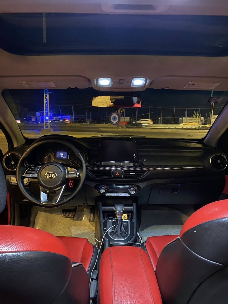 السلام عليكم فورتي للبيع وارد امريكي حادث جاملغ وبنيد تبديل فقط موديل 2019 ماشيه 84 مكينه 2000 دوش سياره نضيفه وحلوه وخير من الله رقم بغداد الجديد وسنويه باسمي شرط التحويل لا عليهه غرامه ولا اي شي سياره جاهزه بيهه لايت زنون عدسه ابيض سياره فول مواصفات فتحه تبريد بيانو كير مكينه حداديه صدر كله كفاله السعر 125 وبيهه مجال حك الجيه فقط مكاني كوت خاجيه ***********
