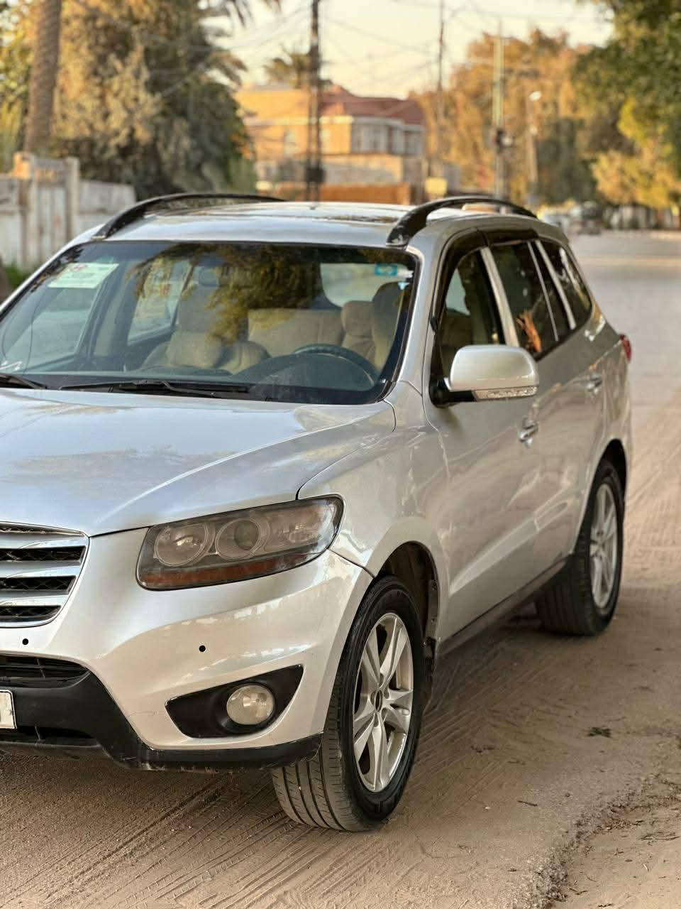 سنتافي موديل 2010 بيها جفيه ومصلحه بيع او مراوس فول محرك 3500 حاويه وكير وحداديه فور ويل فتحه حساسات 7 راكب سنويه لل28 جاهزه للأستفسار *********** نجف ابوصخير النجف, العراق
