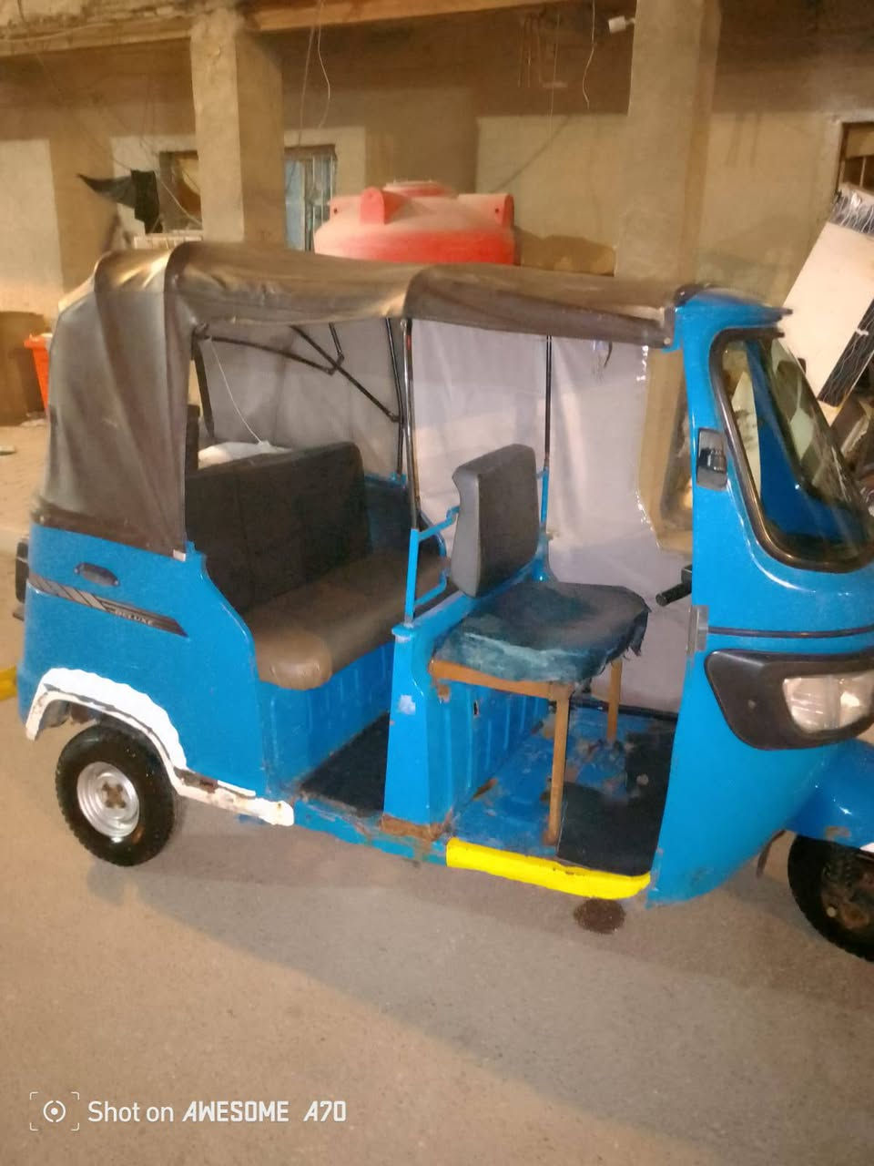 السلام عليكم تكتك للبيع موديل ٢٠ أوراق باسمي معاملة الرقم كامله المكينه مجفته تجفيت شركه لا تنقص ولا تأخر العنوان البصرة التميميه ب3و750 الرقم ***********
