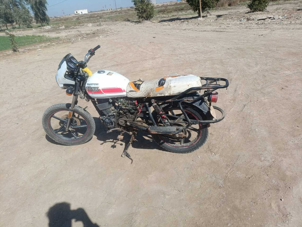 سلام عليكم دراجه ديوان 22 كلك مكفوله مكاني رفاعي غير متواجد السعر 500 وبيها مجال  ***********
