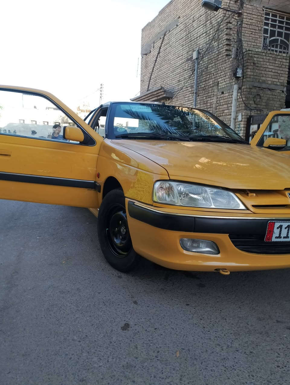 بيجو بارس مديل 2015  رقم بغداد بسمي شرط التحويل محرك خير من الله تبريد شغال خير من الله مصفره هيئه وغرامات السياره نضيفه مكان بغداد  العبيدي السعر 42 
***********
