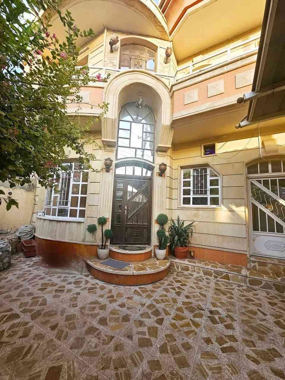 عروض مكتب اساور للعقارات 
دار للبيع في حي الصديق الاولى
200 متر واجهه 10
طابقين
موقع مميز جدا قريب من سايدين الجامعه
المربع الاول
شارع تبليط
سند طابو الزهور
شرط التحويل
لمعرفه السعر اكتب تم ليصلك على الخاص
للاستفسار زياره المكتب سايدين البحرين مقابل مطعم احمد الحاج صلاح
***********
***********

