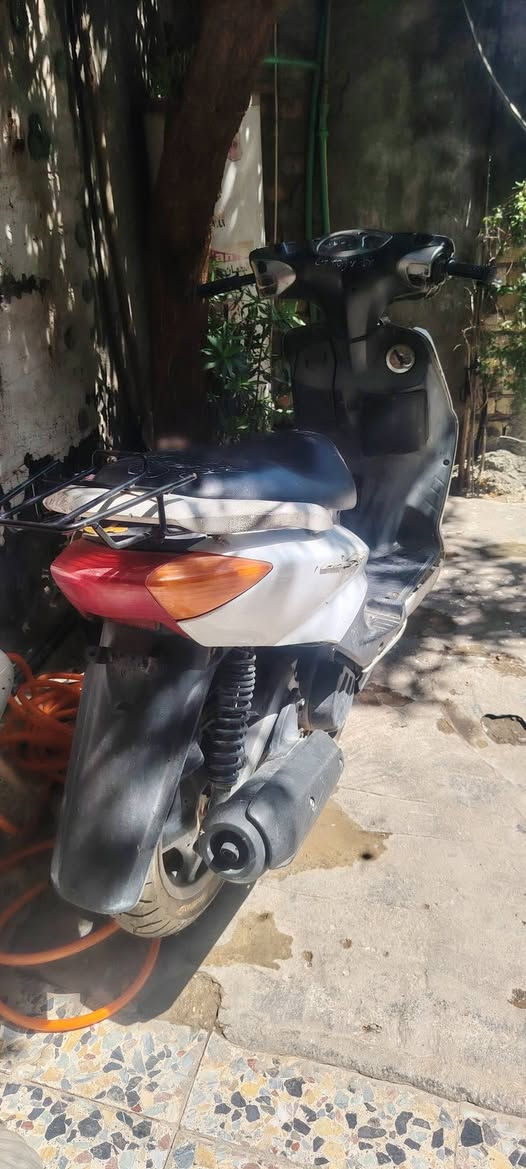 دراجه سكنس نثية للبيع الدراجه متروكه رادلها باتري وبلك والسن مال الروله سايف يراد تبديل روله. للبيع السعر خاص العنوان الحسينية شارع الخدمات


**إذا كنت صاحب هذا الإعلان وتريد حذفه لأي سبب، رجاءا أرسل رسالة إلى الدعم الفني**