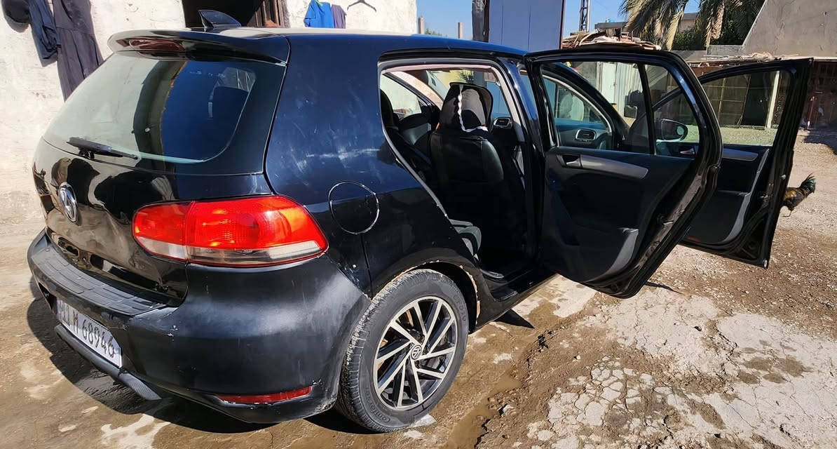 كولف  موديل ١٣  خليجي محرك ٢٥٠٠ صبغ حزام مكانها  حي الفرات *********** سعرها  ٧٥ وبيها مجال
