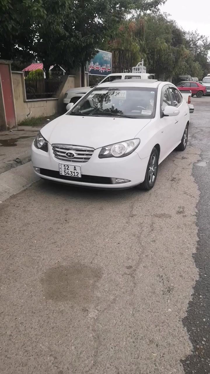 سياره انترا ٢٠١١ فول موصفات  سلايت   مكينه وكير شرط ويل كب ١٦ طخم تايه جديد
مضرر مال تحرير بيها كم قطعه صبغ  ابيعها احزام رقم نينوى الجديد كابون بانزين بيها مكان السيارة ايمن سعرها ١١٠
***********
