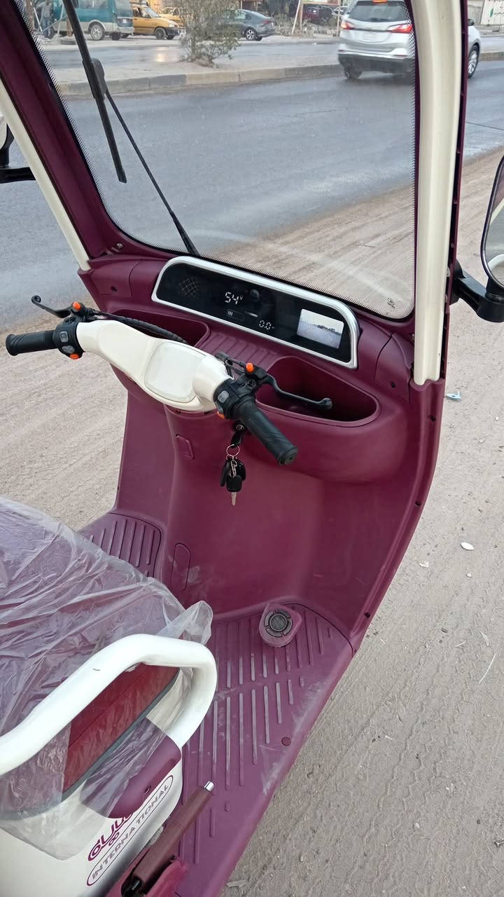 تكتك جديده مامستخدمه ولايوم اشتريته اقصاط للوالد وماكدرلها تكتك شحن تشيل وره شخصين تمشي ٤٥كيلو بصمه وسويج بيه صندوك جوه الكشن كبير بيه كامره خلفيه موديل ٢٠٢٦ شهر ثالث جديده لوك رايده مليونين
الاتصال ***********
