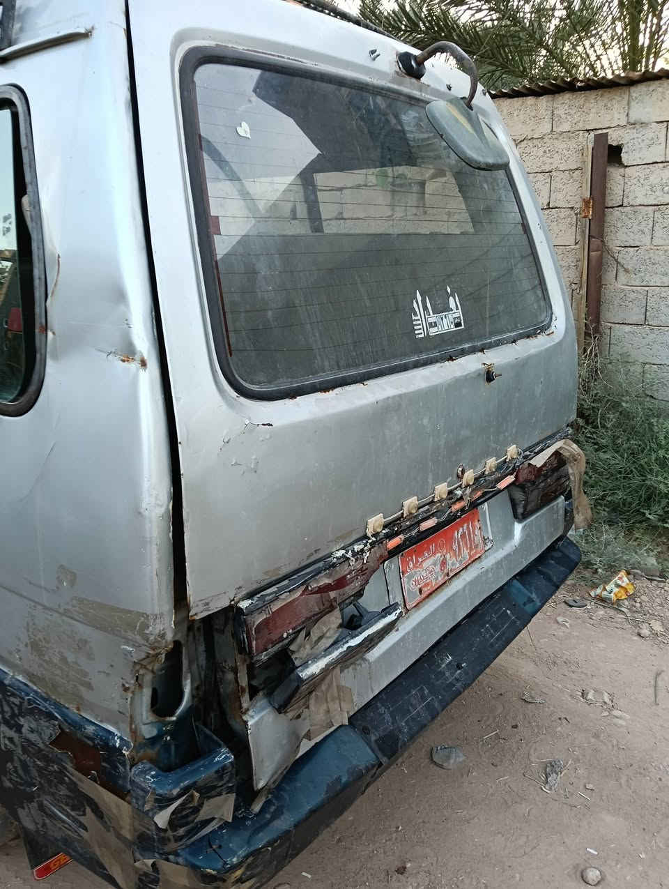 كيا بستة موديل 1993 رقم احمر مكينة كايمة كير صدر تايرات كله انظاف كشنات سياحي مال استاركس صاحبه مااندلة ابيع كوم حديد اتعهد سرقة او عشاير السعر 15 او بيه مجال مكاني بغداد تقاطع النهروان هاتف ***********
