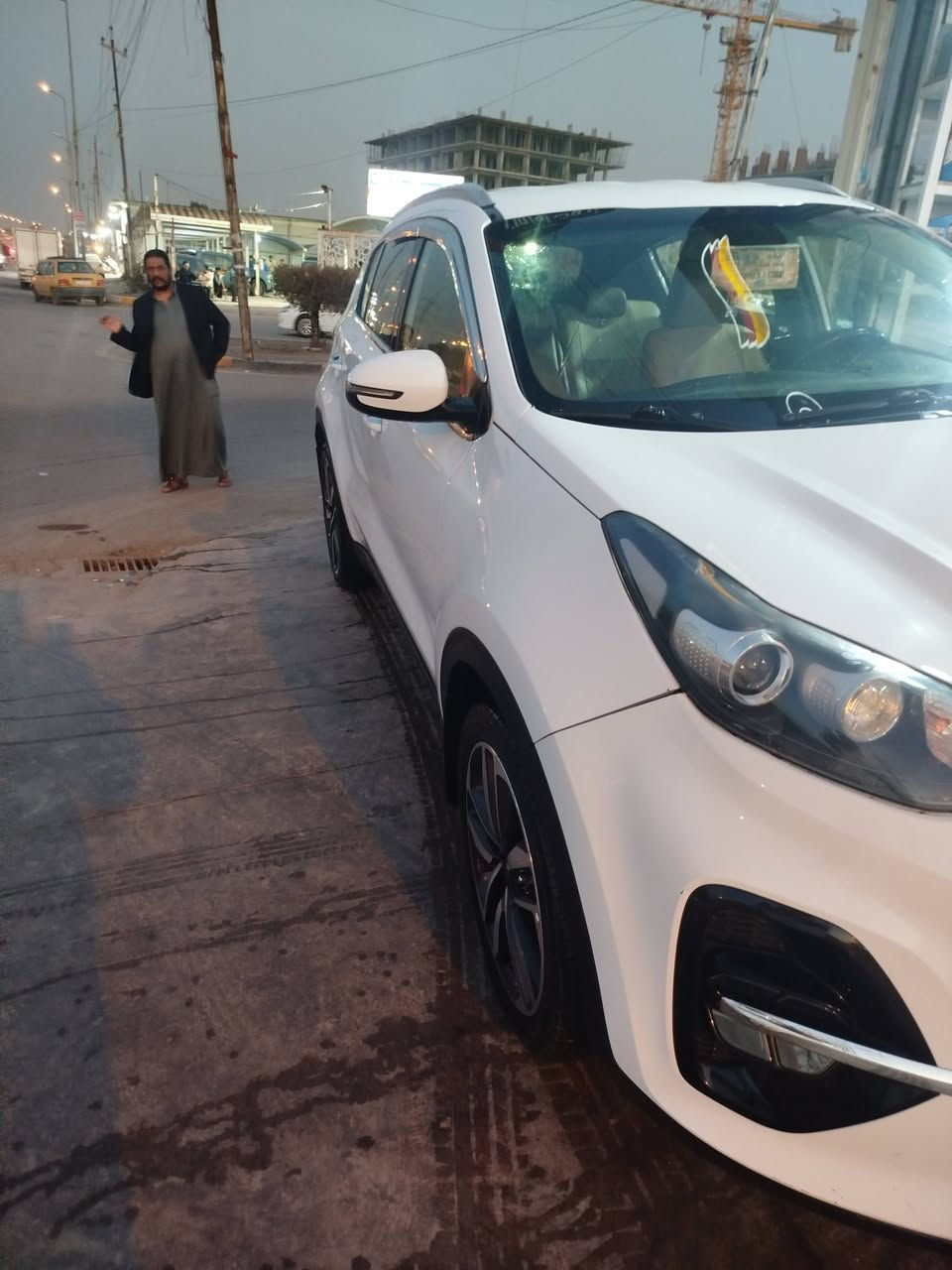 للبيع كيا سبورتاج موديل 2021 نص فول
خليجي الشركة العامة للسيارات 
مطلوبة سنه اقساط للمصرف
السعر 175 ورقة بغداد الكاظمية 
***********3
