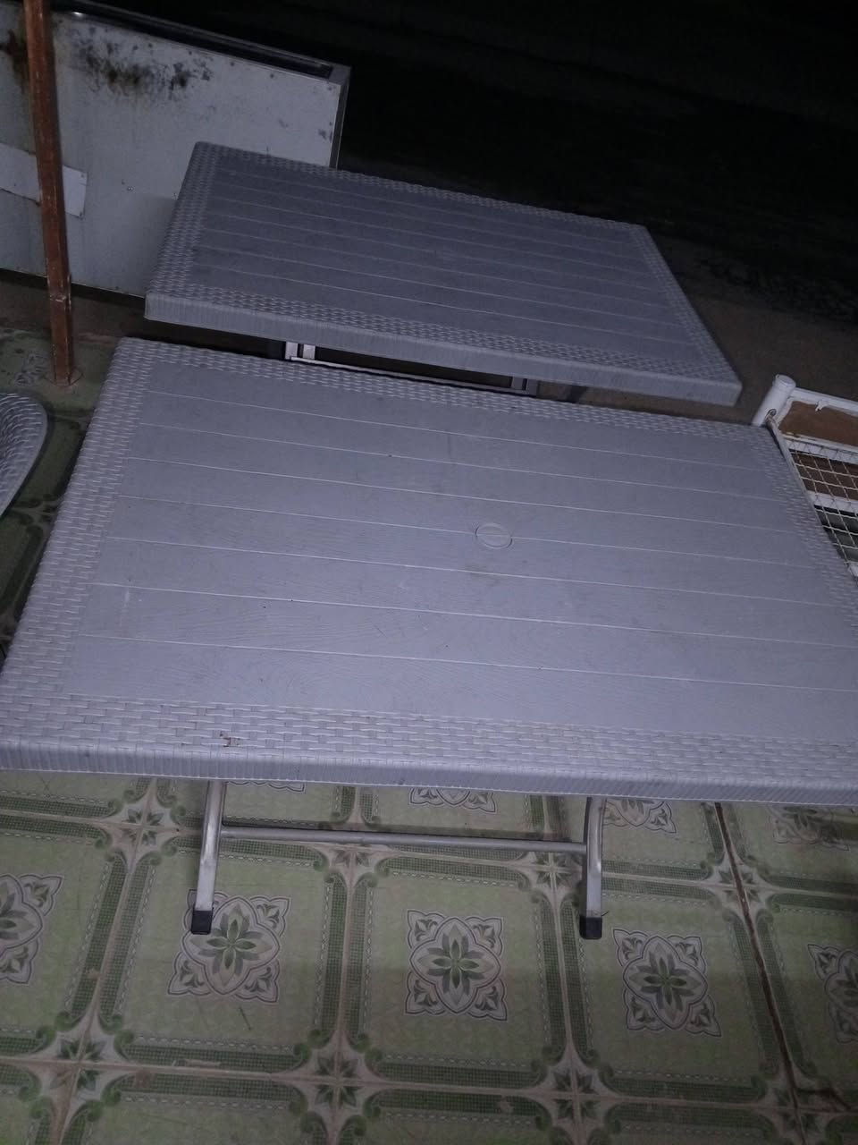 مرحبا أغراض للبيع للعنوان بعشيقة شارع النفوس القديم حي الجبل ***********
