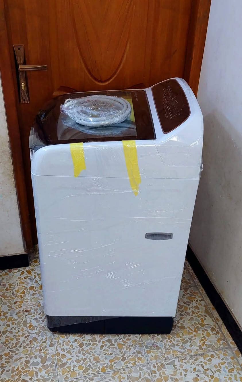 سلام عليكم غساله فول اوتوماتيك سامسونك اصلي وكاله اخت الجديده فول مستخدم قليل غنيه عن التعريف حجم كبير بطانيه ١٧ كيلوو انفيرتر اقتصادي غسل وتجفيف وتنشيف  انفيرتر اقتصادي السعر ٤٢٥ مكاني بغداد متوفر توصيل ***********

