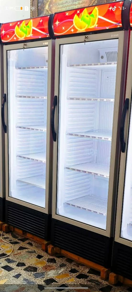 أغراض محل للبيع *********** استعمال قليل كوت
