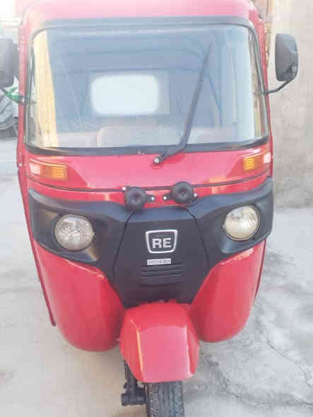 السلام عليكم تكتك مديل ١٨ أوراق وصل المرتضى جاهزه كبل للشارع معمره عل اخر حبايه صبغ عام وتايرات دوشمه سفريات كهربائيات كله جدد وشغاله محرك لاتنقيص ولا تبخير  المكان بابل القاسم ع ***********.   السعر 3700
